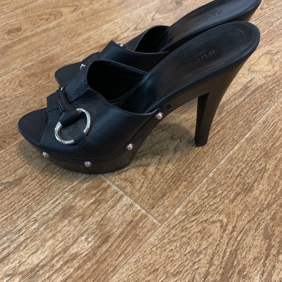 Gucci Black Leather Women's Heels - Picture 2 of 3